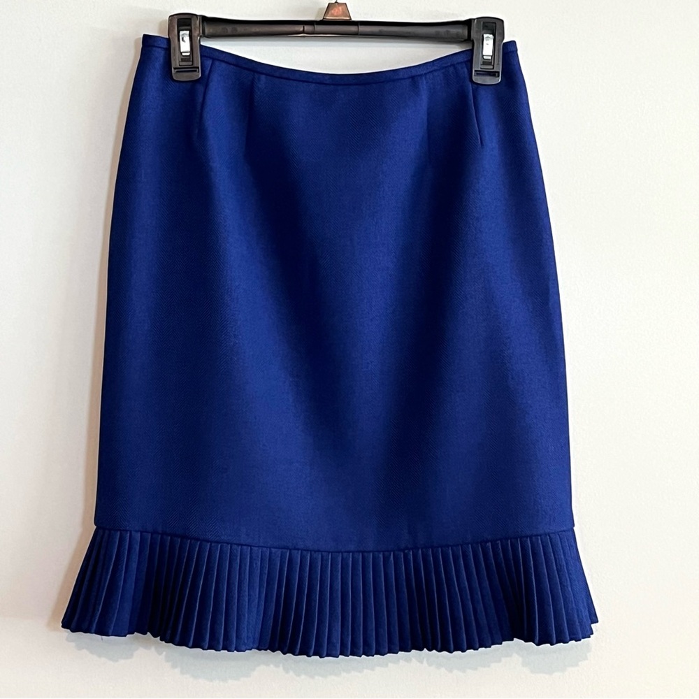 Le Suit Petite Royal Blue Ruffle Skirt Suit Size 4P - Picture 4 of 12